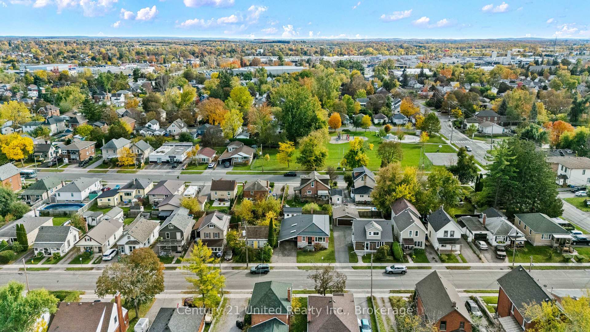 Photo 35 of 673 Frank Street, Peterborough, Otonabee Ward 1 — HOMEH