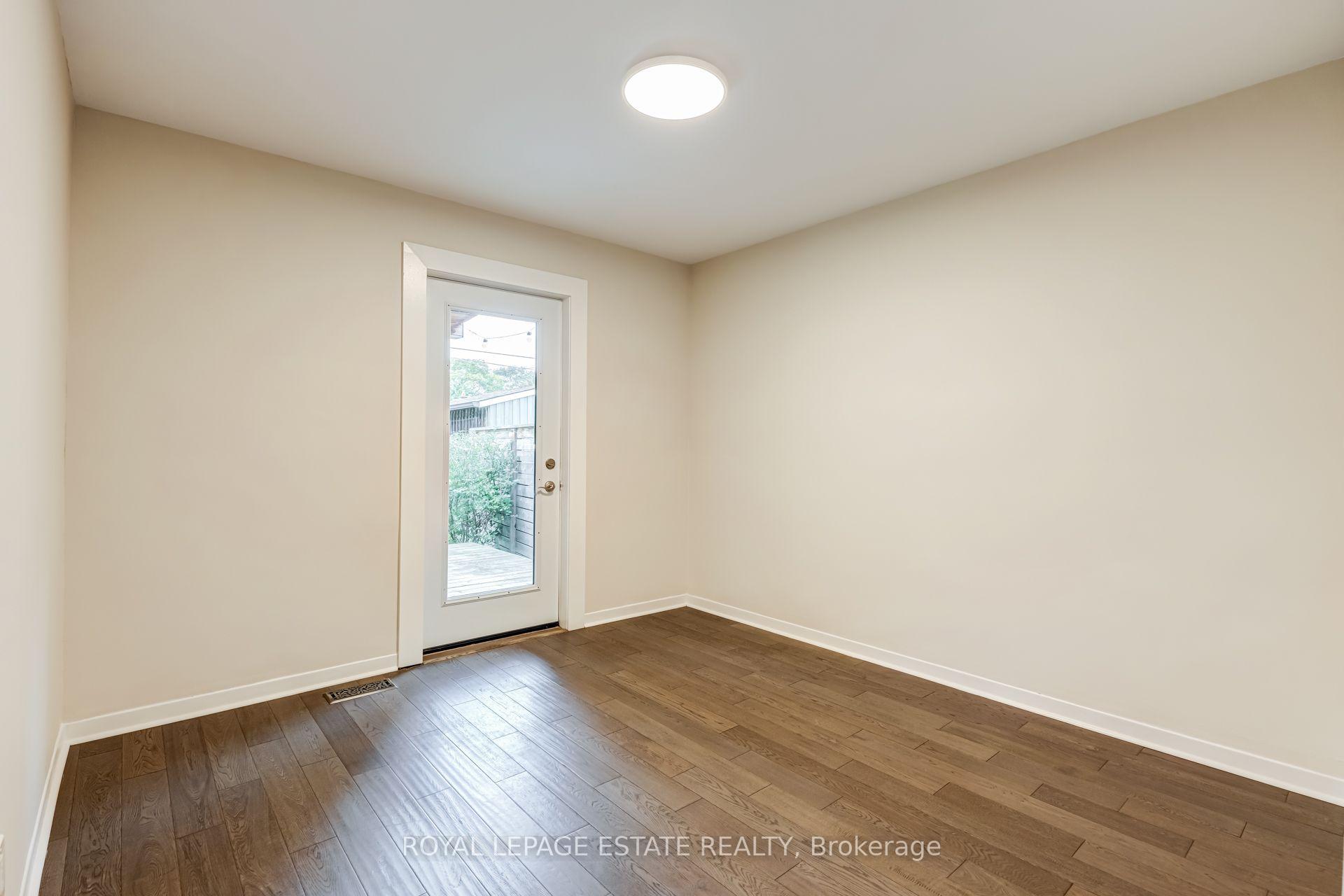 Photo 23 of 12 Norlong Boulevard, Toronto, East York — HOMEH