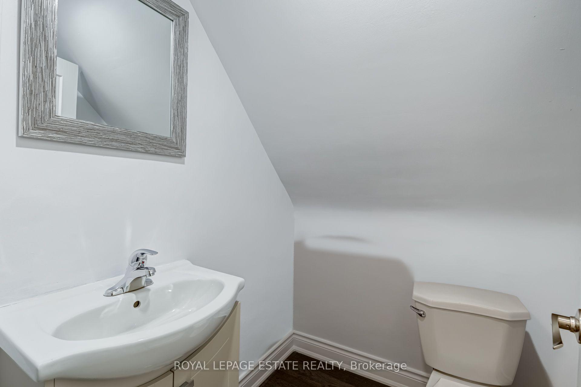 Photo 29 of 12 Norlong Boulevard, Toronto, East York — HOMEH