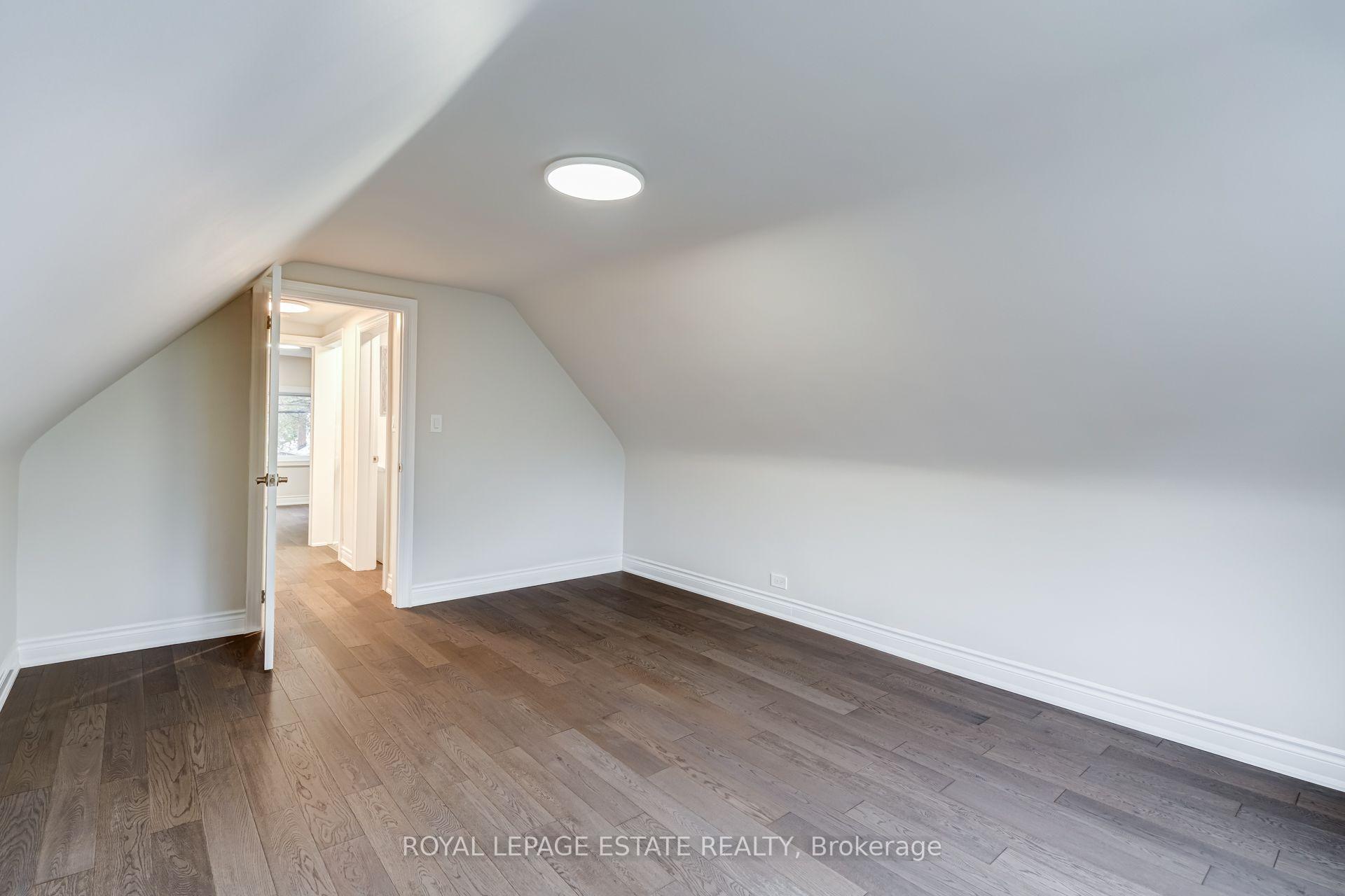 Photo 32 of 12 Norlong Boulevard, Toronto, East York — HOMEH