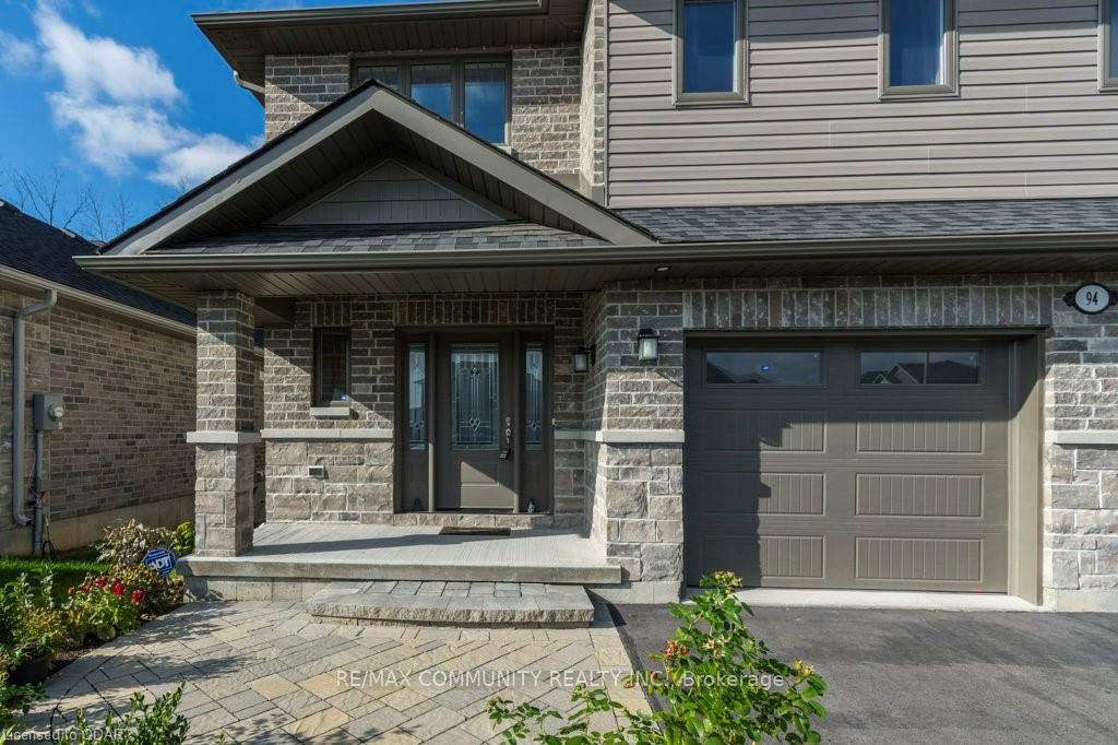 Photo 2 of 94 Redwood Drive, Belleville, Thurlow Ward — HOMEH