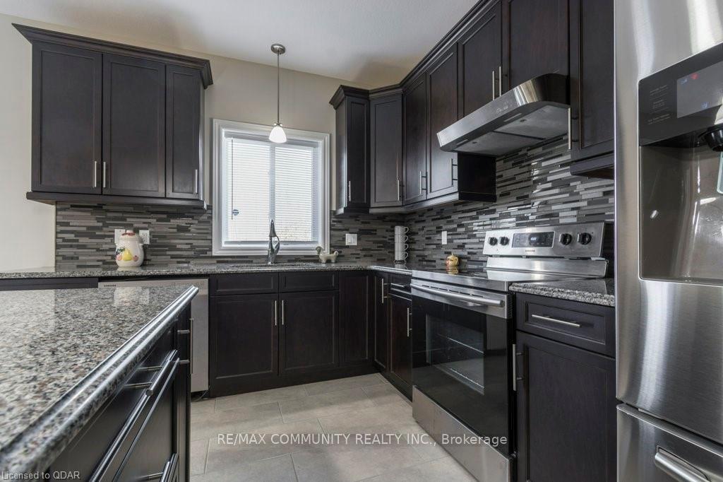 Photo 6 of 94 Redwood Drive, Belleville, Thurlow Ward — HOMEH