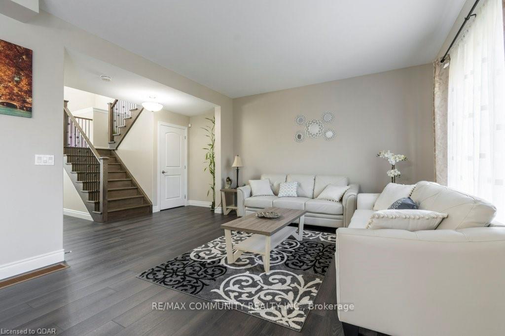 Photo 10 of 94 Redwood Drive, Belleville, Thurlow Ward — HOMEH