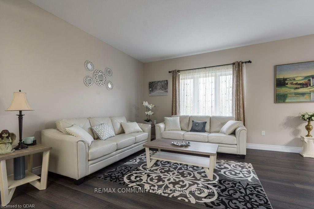 Photo 11 of 94 Redwood Drive, Belleville, Thurlow Ward — HOMEH
