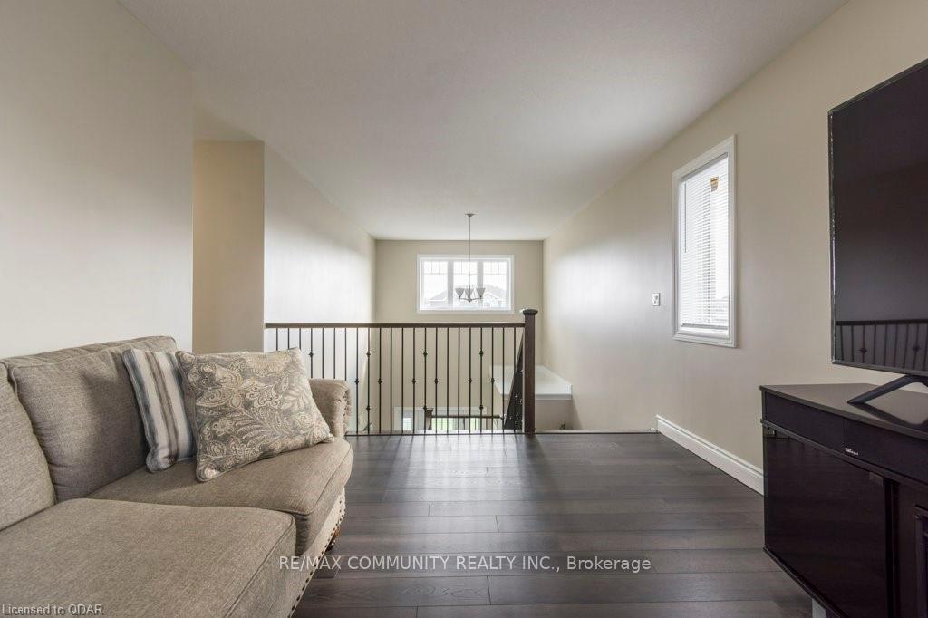 Photo 13 of 94 Redwood Drive, Belleville, Thurlow Ward — HOMEH