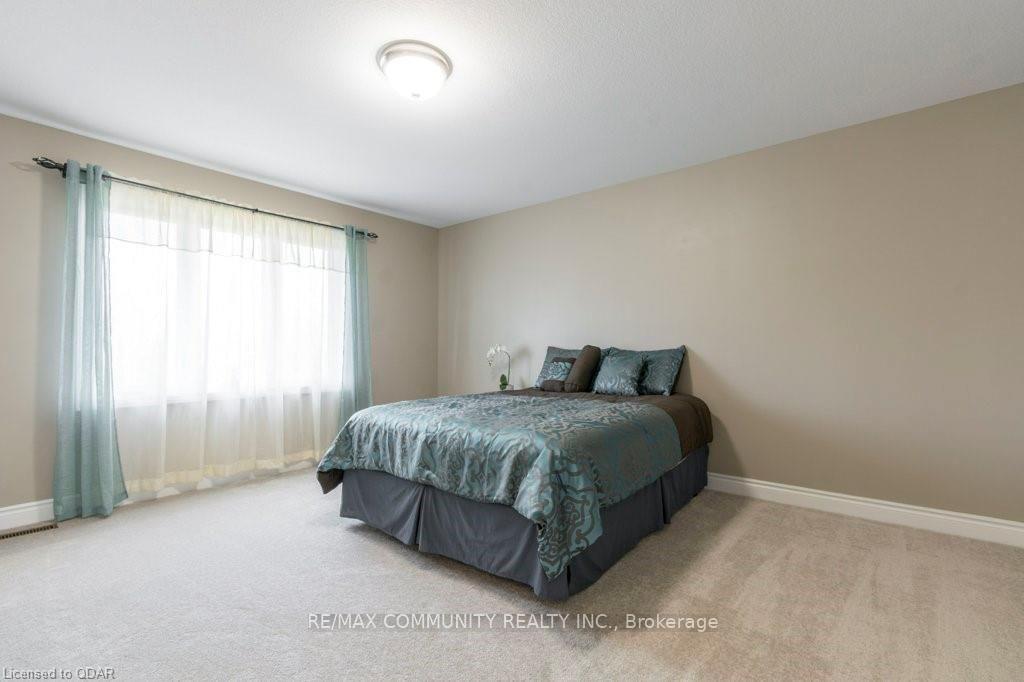 Photo 14 of 94 Redwood Drive, Belleville, Thurlow Ward — HOMEH