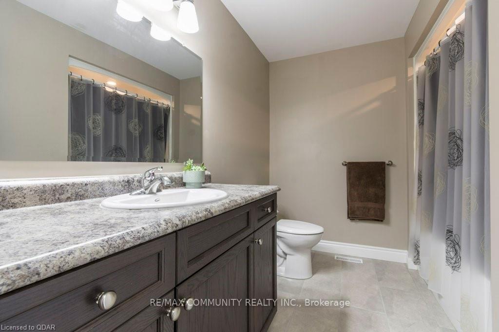 Photo 19 of 94 Redwood Drive, Belleville, Thurlow Ward — HOMEH