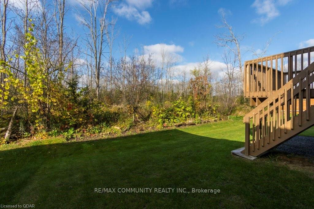 Photo 23 of 94 Redwood Drive, Belleville, Thurlow Ward — HOMEH