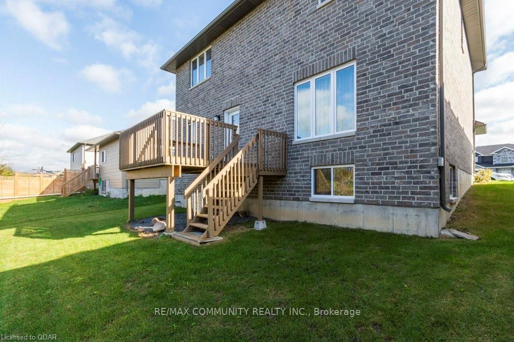 Photo 25 of 94 Redwood Drive, Belleville, Thurlow Ward — HOMEH