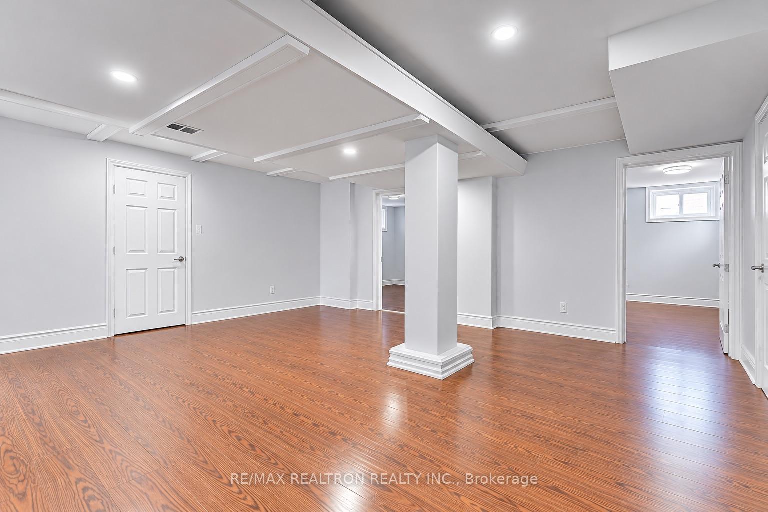 Photo 1 of 7 Aragon Avenue, Scarborough, Tam O'Shanter-Sullivan — HOMEH