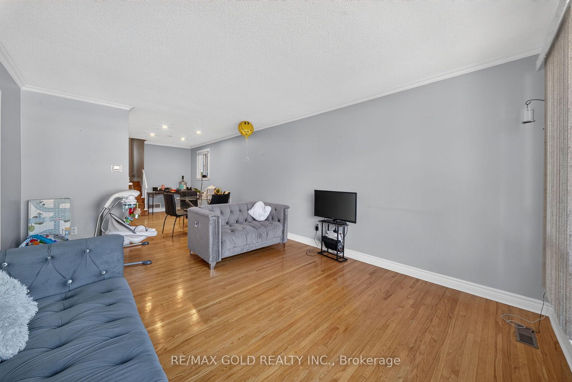 Photo 13 of 6 Dartford Road, Brampton, Southgate — HOMEH