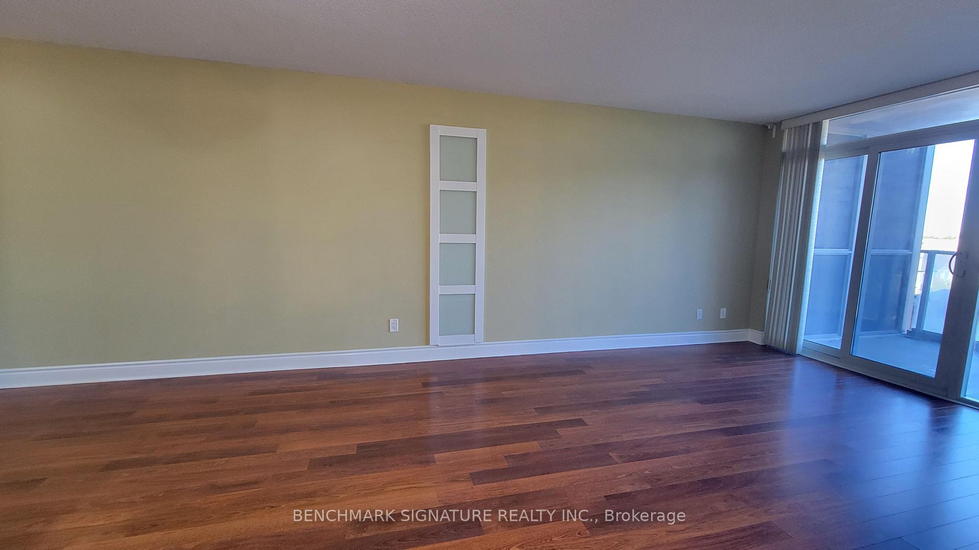Photo 6 of Unit 887, 23 Cox Boulevard, Markham, Unionville — HOMEH