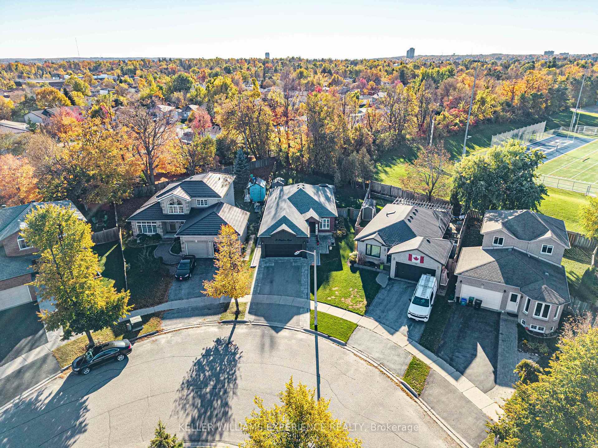Photo 2 of 34 Brighton Road, Barrie, Georgian Drive — HOMEH