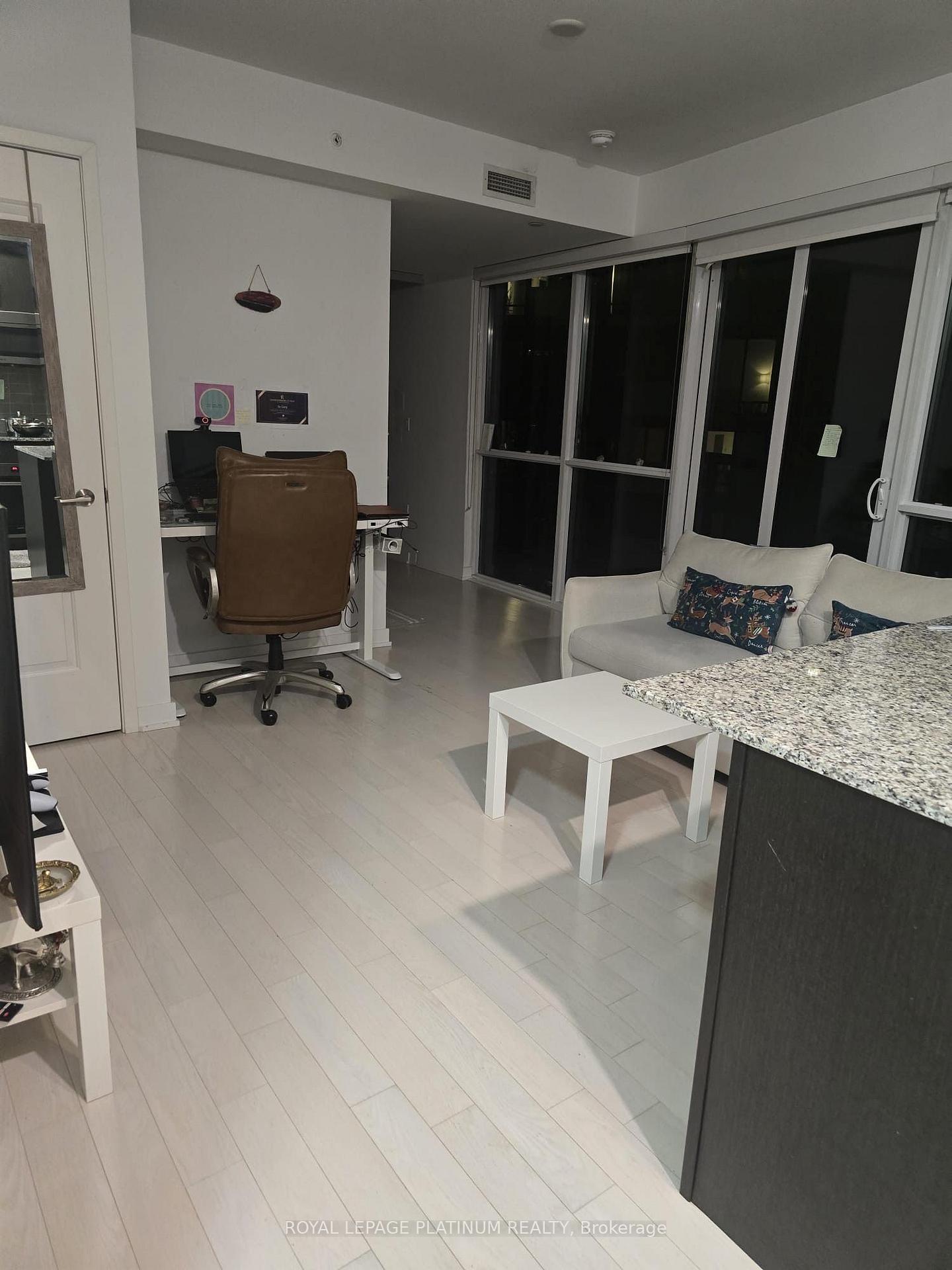 Photo 5 of Unit 2805, 1 The Esplanade Drive, Toronto, Waterfront Communities — HOMEH