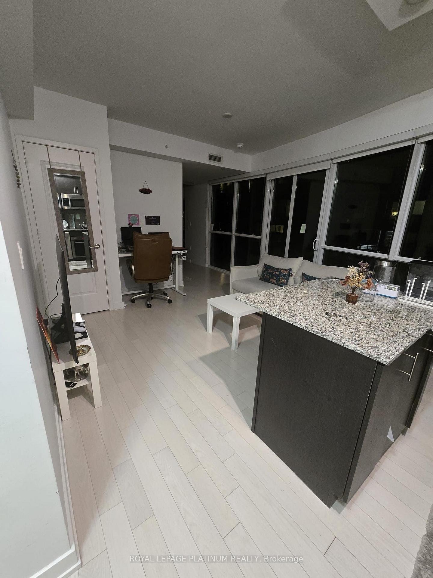 Photo 6 of Unit 2805, 1 The Esplanade Drive, Toronto, Waterfront Communities — HOMEH