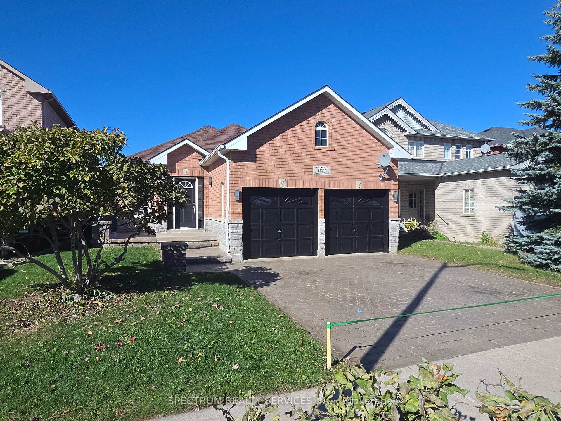 Photo 3 of 1271 Gina Street, Innisfil, Alcona — HOMEH