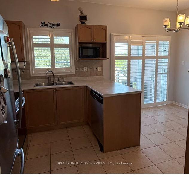 Photo 8 of 1271 Gina Street, Innisfil, Alcona — HOMEH