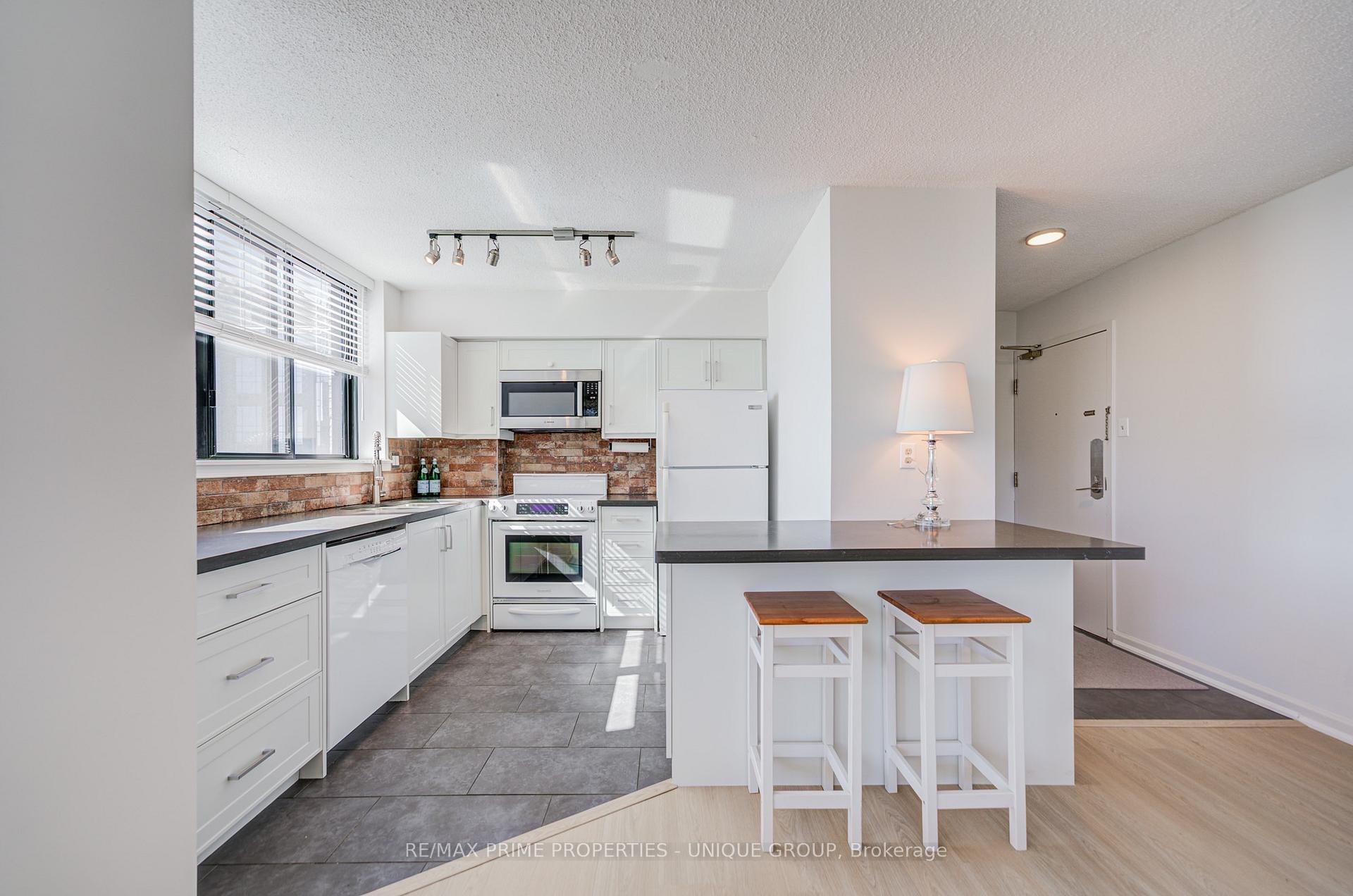 Photo 15 of Unit 301, 250 Queens Quay W, Toronto, Waterfront Communities — HOMEH