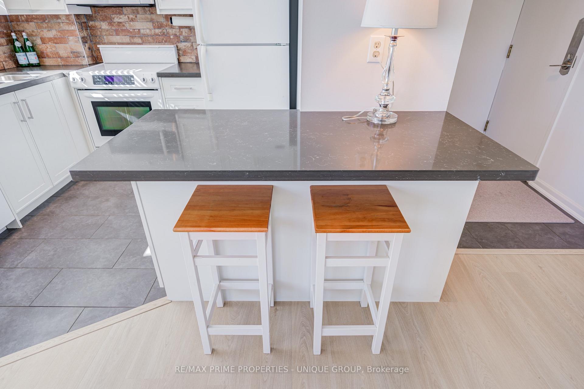 Photo 18 of Unit 301, 250 Queens Quay W, Toronto, Waterfront Communities — HOMEH