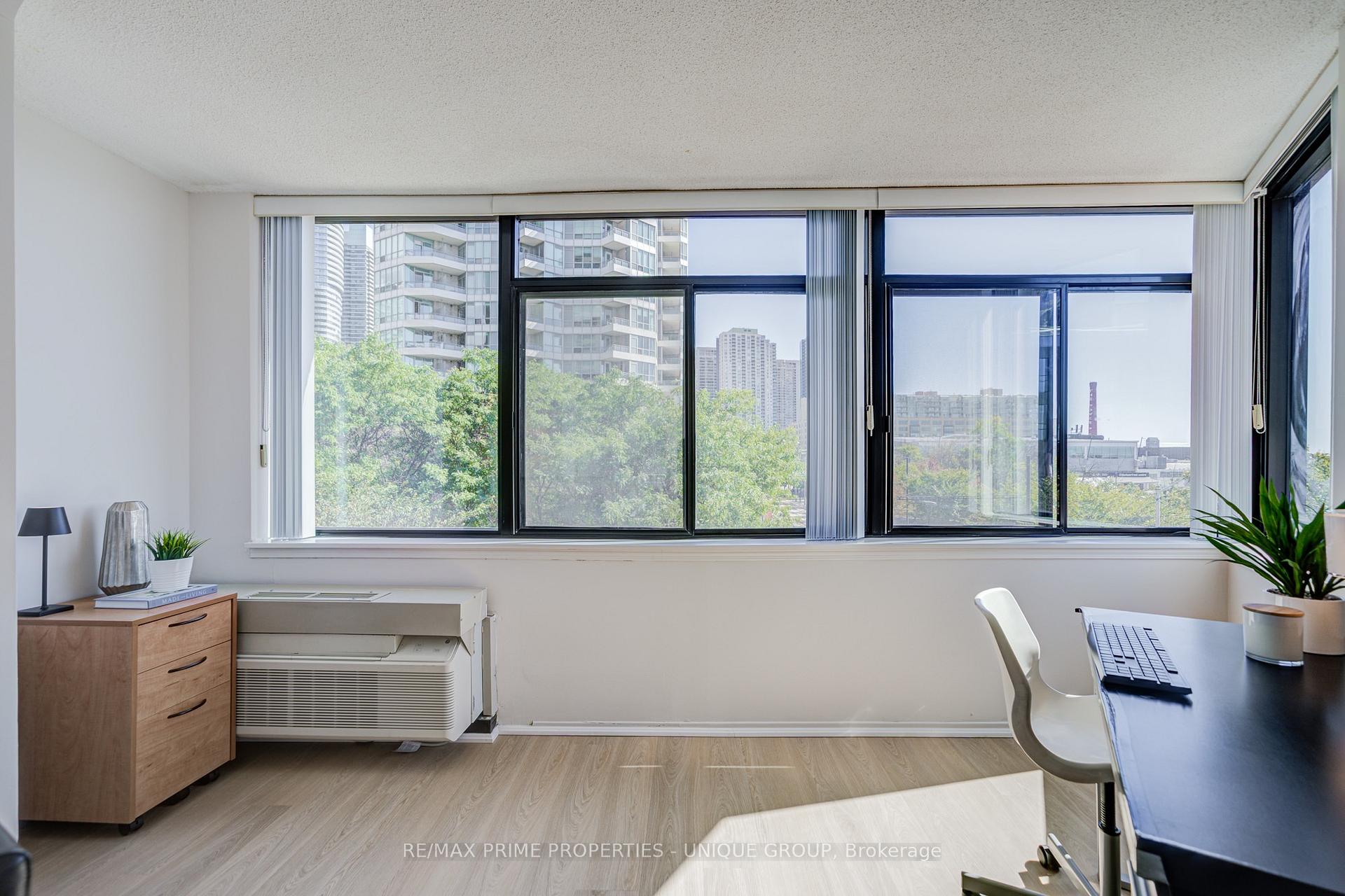 Photo 24 of Unit 301, 250 Queens Quay W, Toronto, Waterfront Communities — HOMEH