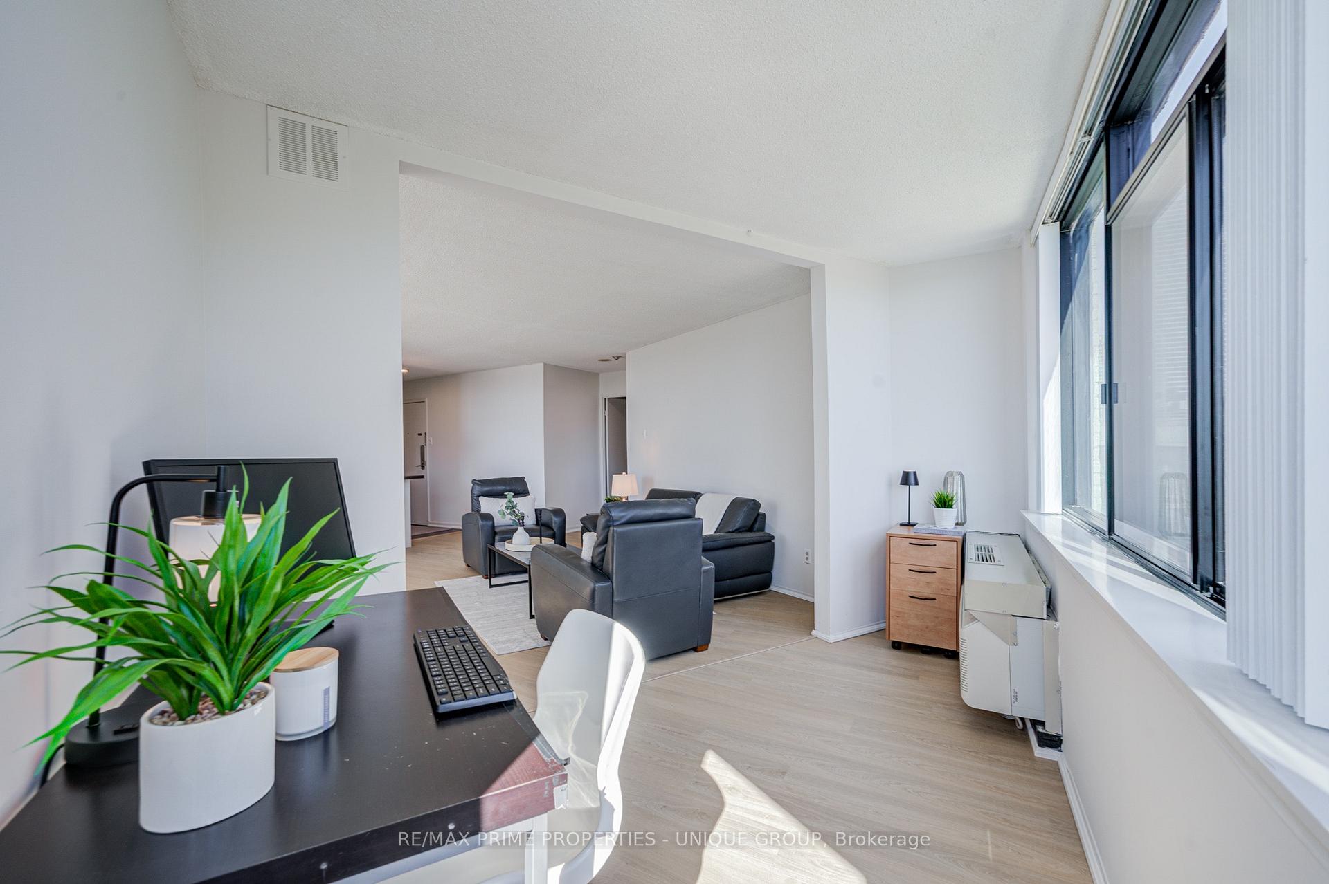 Photo 29 of Unit 301, 250 Queens Quay W, Toronto, Waterfront Communities — HOMEH