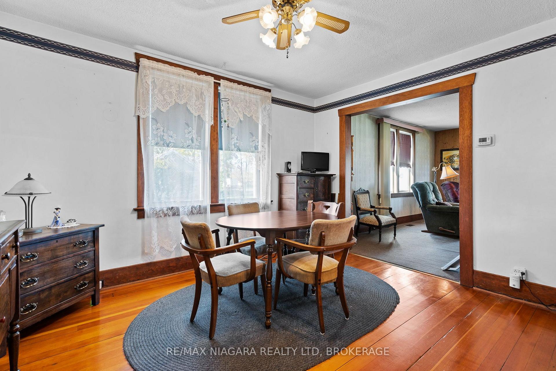 Photo 8 of 147 Chippawa Road, Port Colborne, Bethel — HOMEH