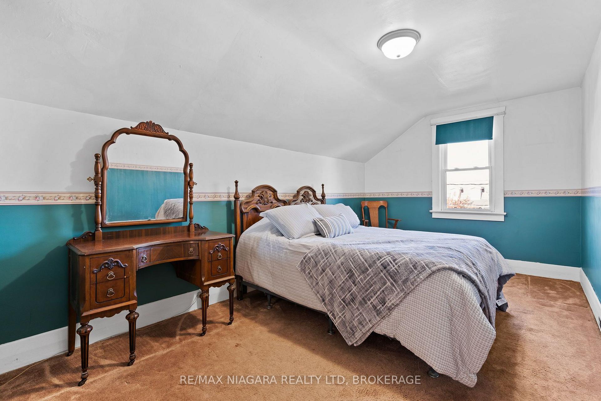 Photo 16 of 147 Chippawa Road, Port Colborne, Bethel — HOMEH