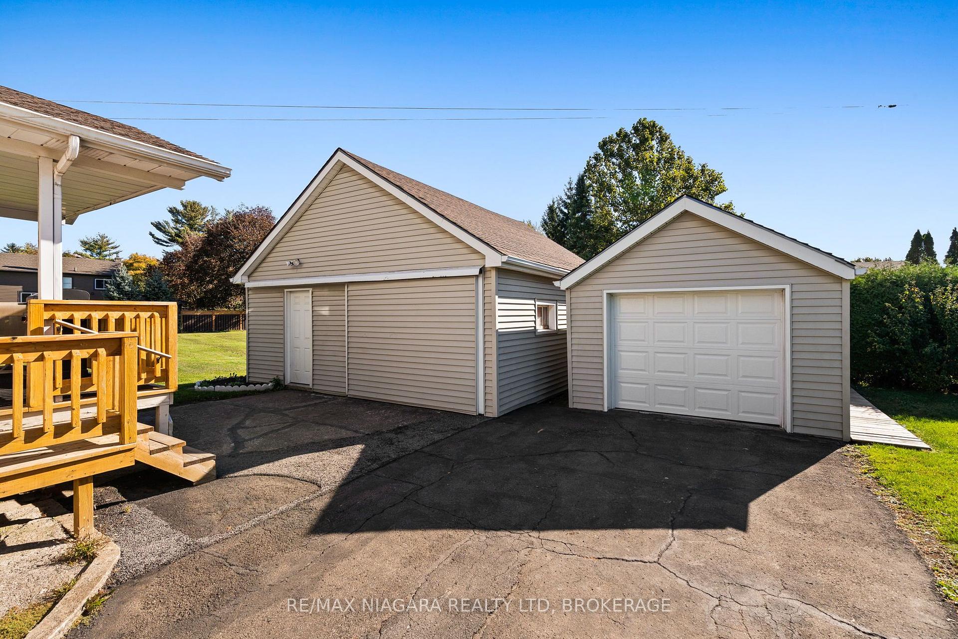 Photo 23 of 147 Chippawa Road, Port Colborne, Bethel — HOMEH