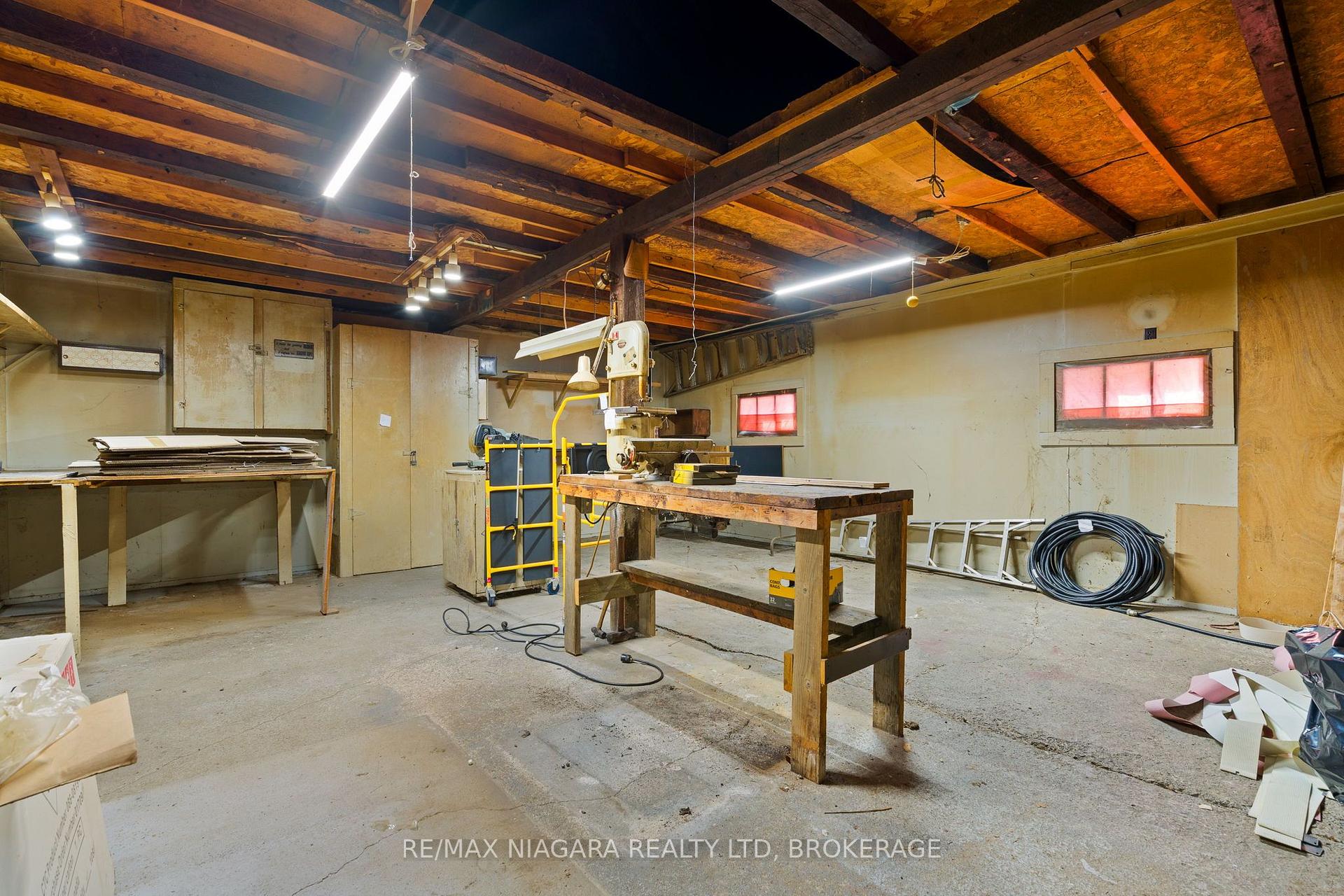 Photo 24 of 147 Chippawa Road, Port Colborne, Bethel — HOMEH