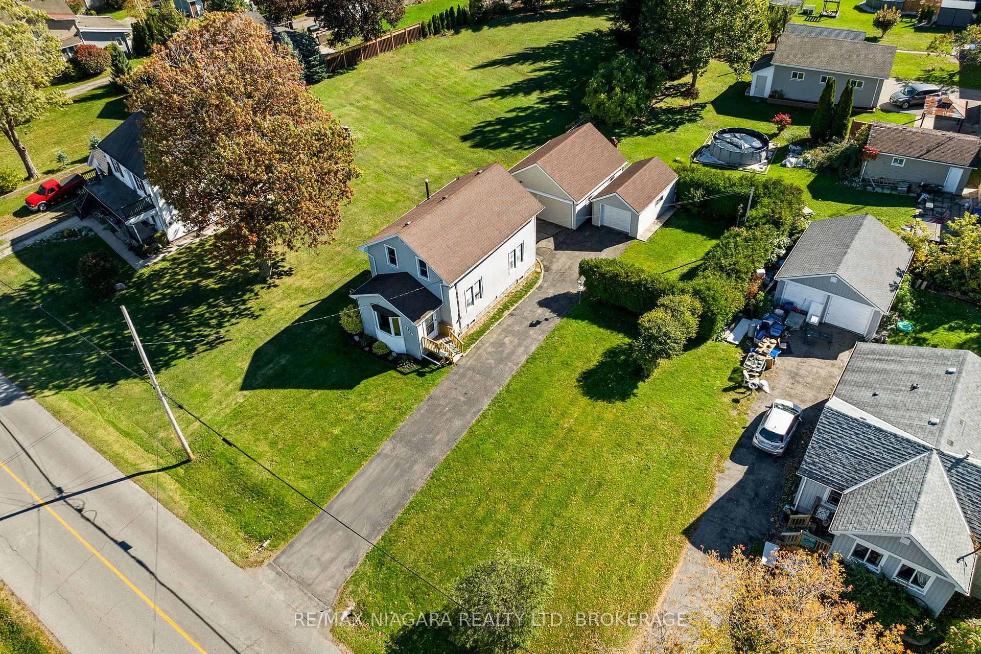 Photo 25 of 147 Chippawa Road, Port Colborne, Bethel — HOMEH