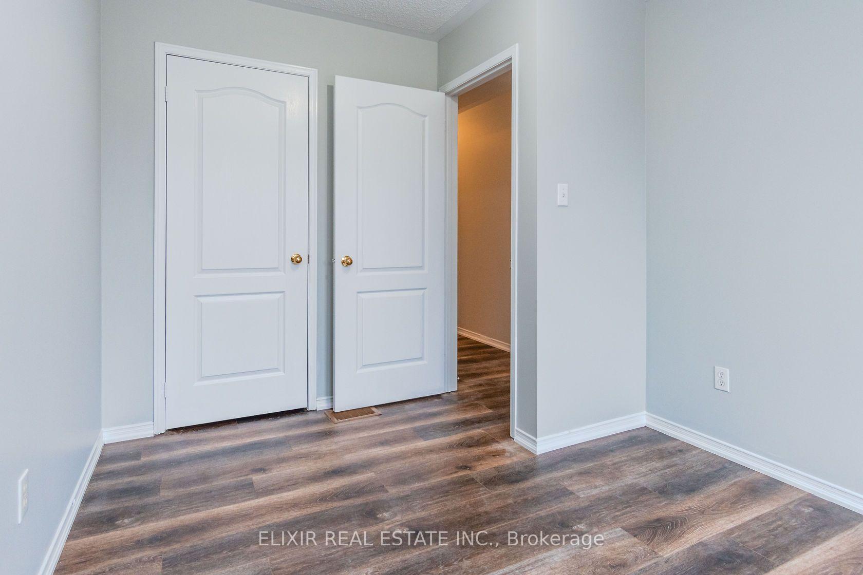 Photo 18 of 32 Trumpet Valley Boulevard, Brampton, Fletcher's Meadow — HOMEH
