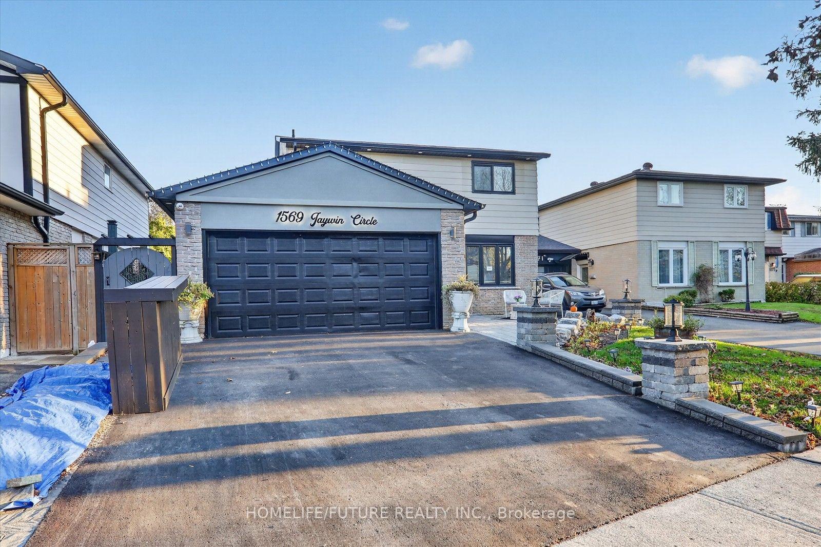 Photo 2 of 1569 Jaywin Circle, Pickering, Village East — HOMEH