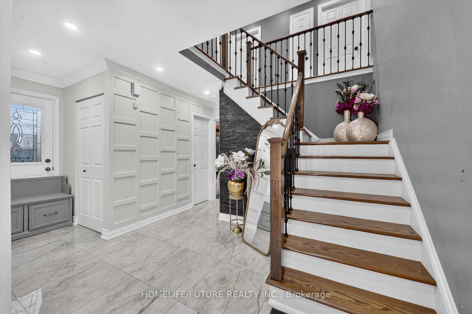 Photo 6 of 1569 Jaywin Circle, Pickering, Village East — HOMEH