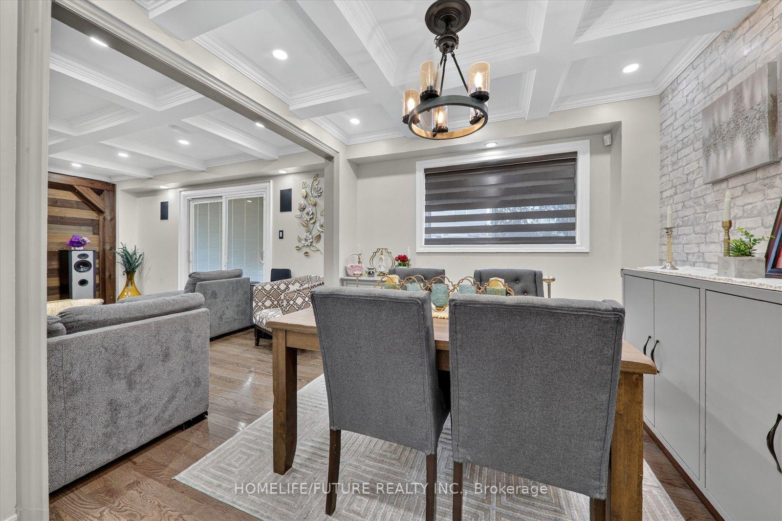 Photo 13 of 1569 Jaywin Circle, Pickering, Village East — HOMEH