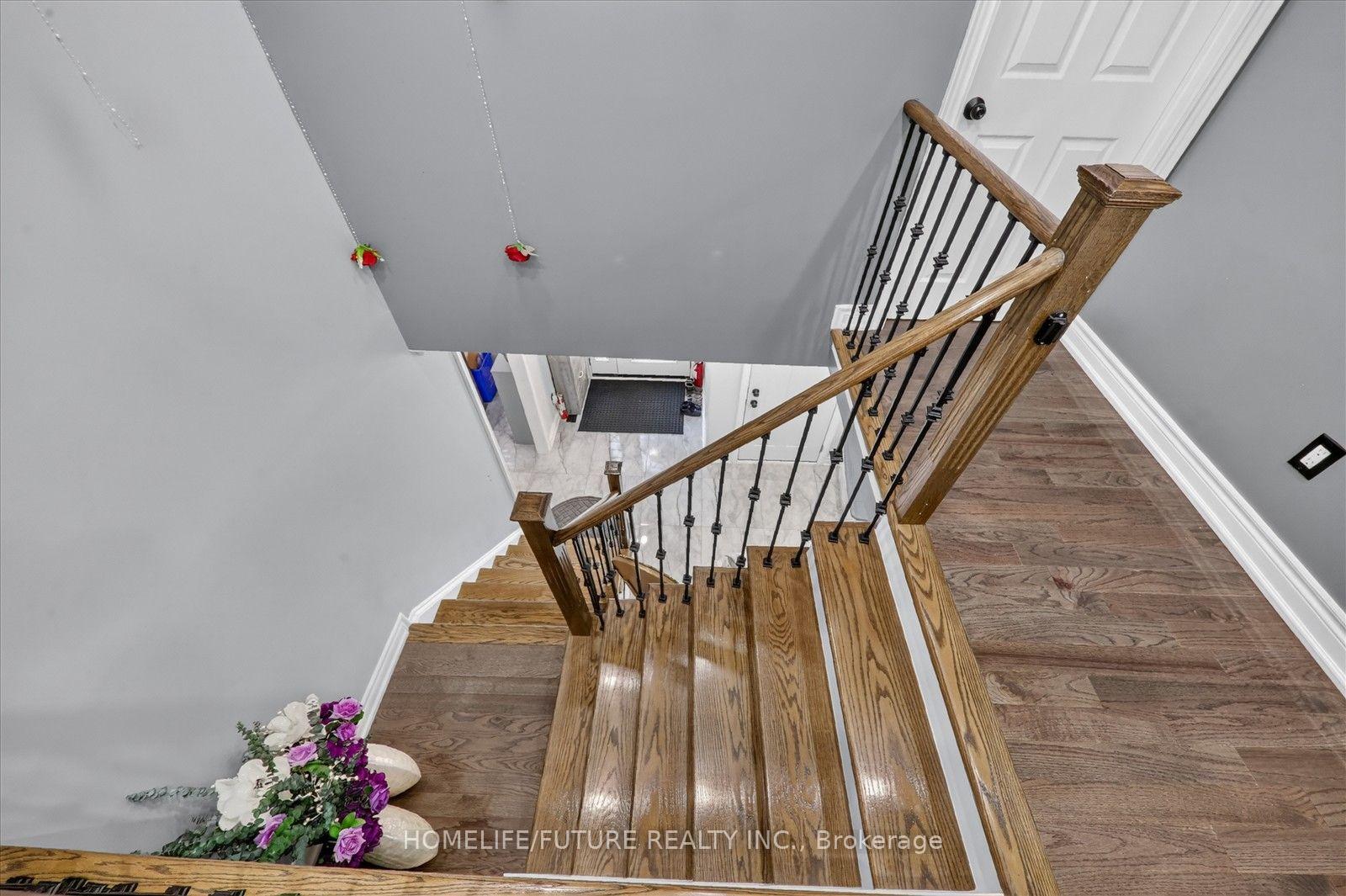 Photo 19 of 1569 Jaywin Circle, Pickering, Village East — HOMEH
