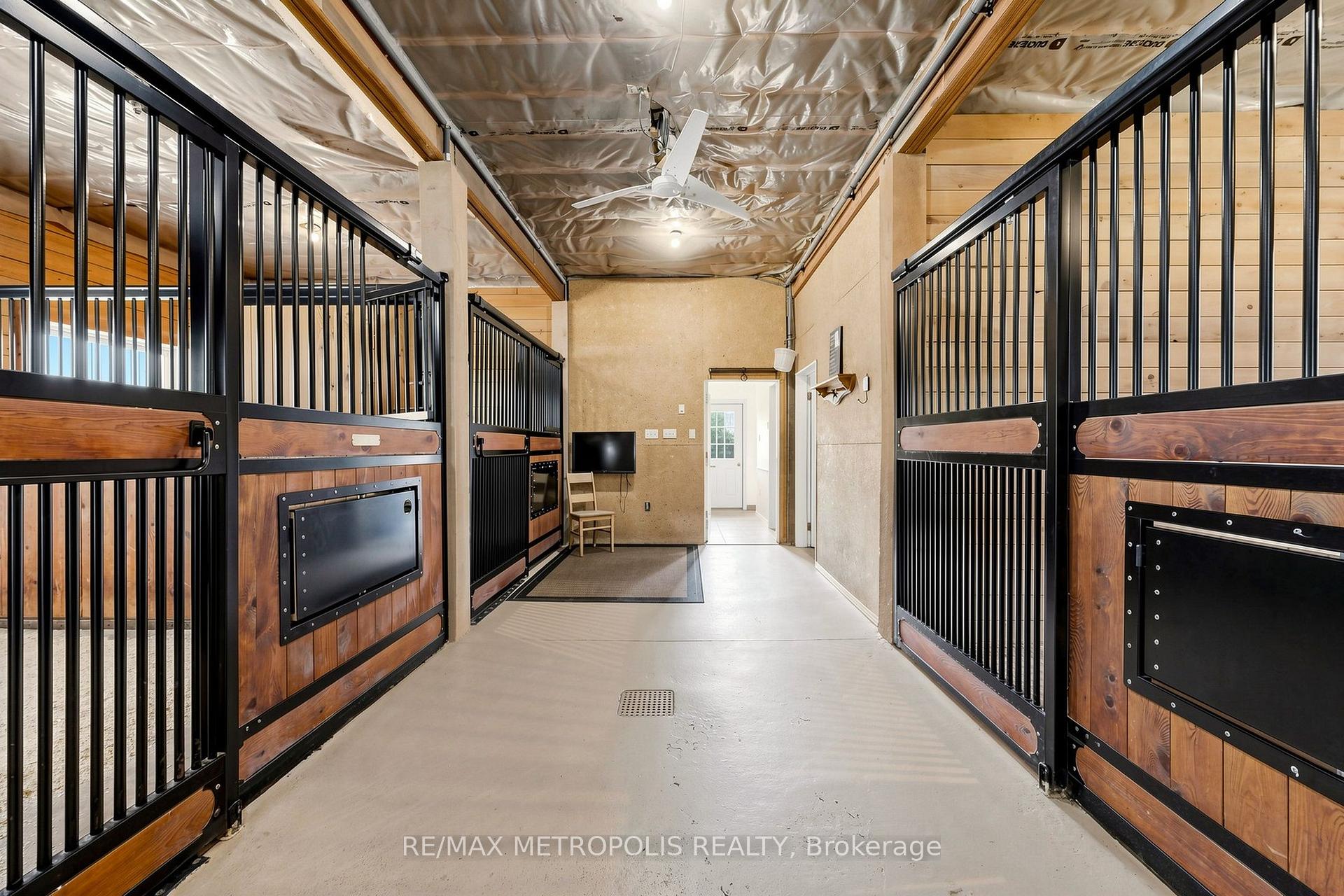 Photo 42 of 11590 Side Road 17, Brock, Rural Brock — HOMEH