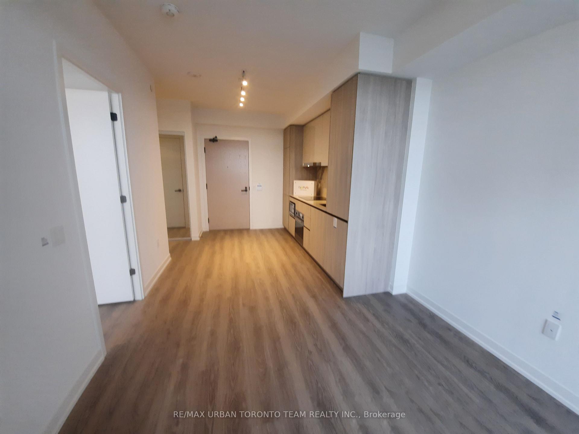 Photo 2 of Unit 1505, 8 Interchange Way, Vaughan, Vaughan Corporate Centre — HOMEH
