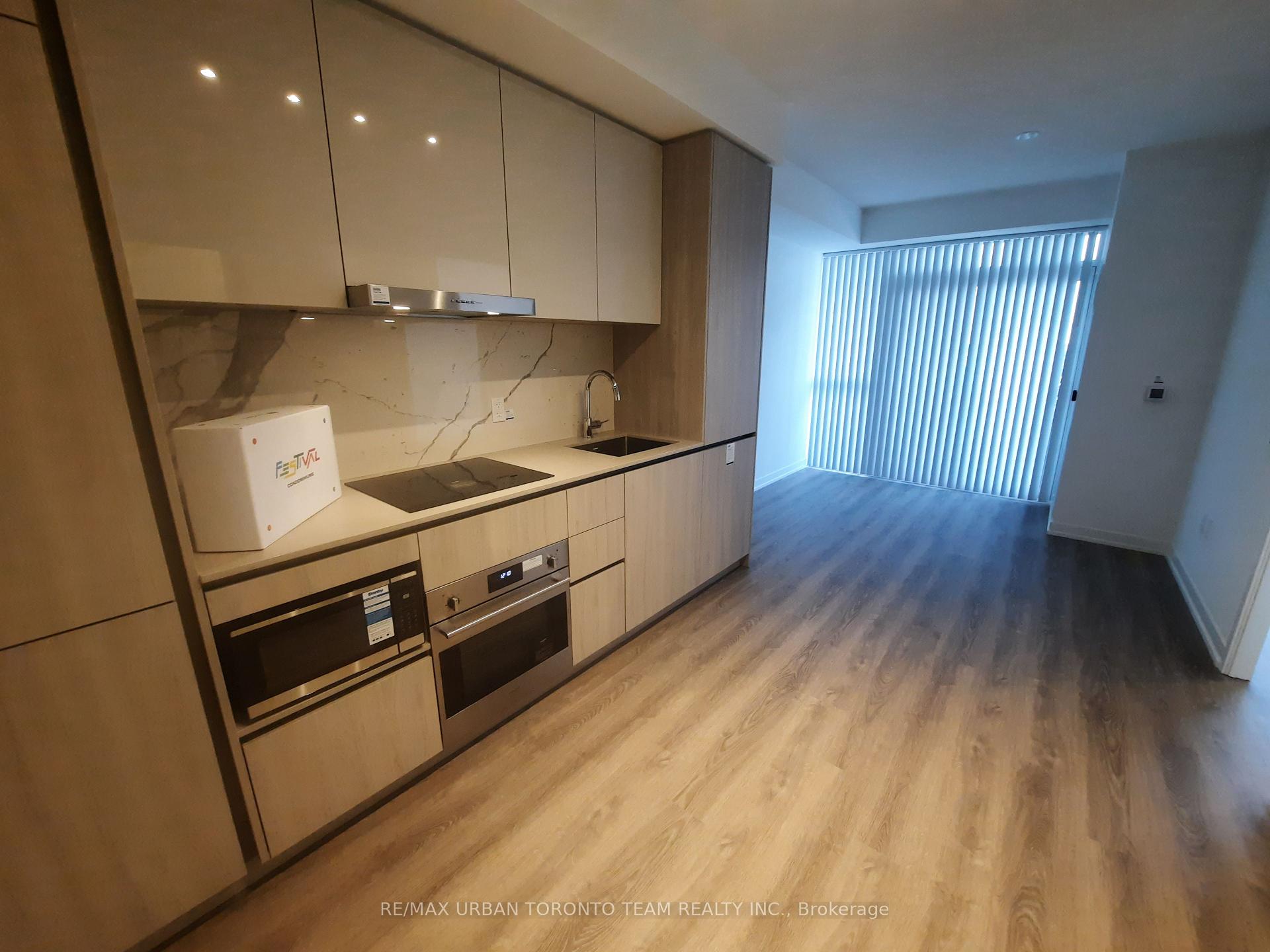 Photo 15 of Unit 1505, 8 Interchange Way, Vaughan, Vaughan Corporate Centre — HOMEH