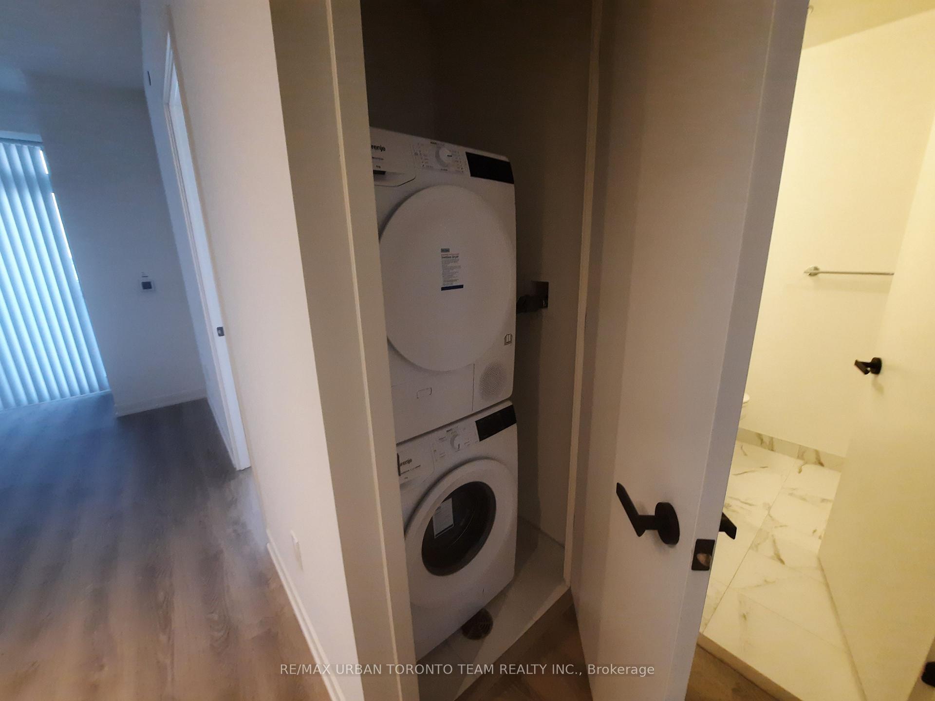 Photo 17 of Unit 1505, 8 Interchange Way, Vaughan, Vaughan Corporate Centre — HOMEH