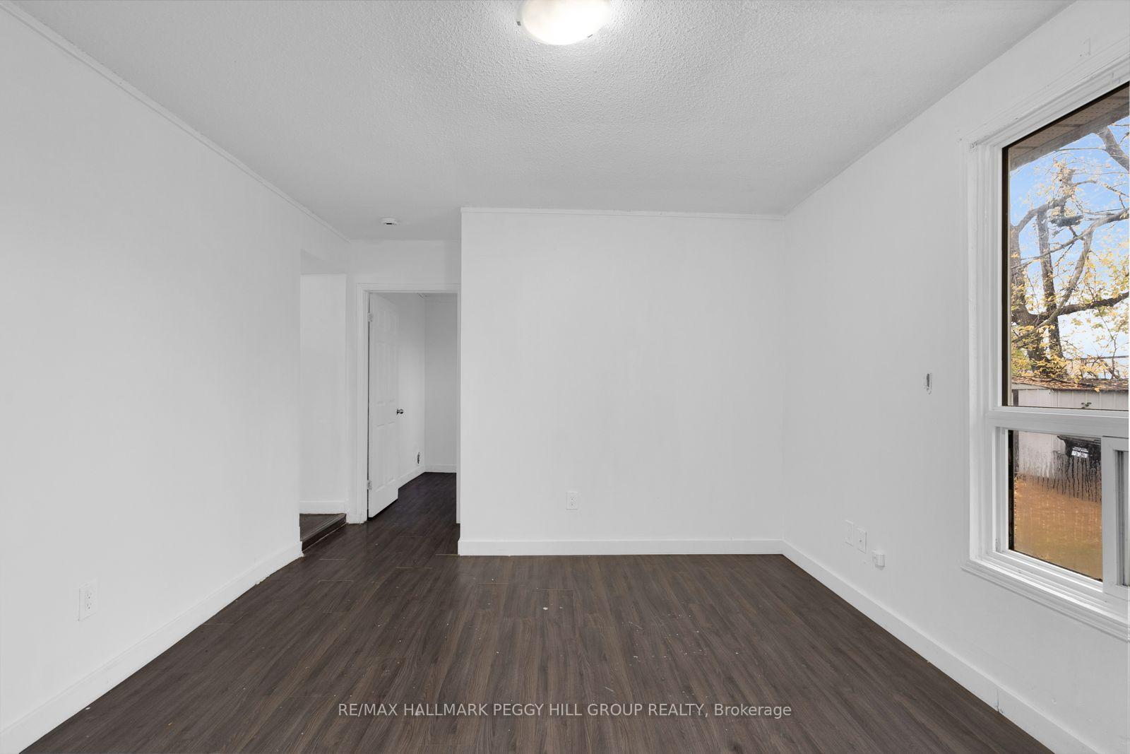 Photo 14 of 108 John Street, Barrie, Sanford — HOMEH