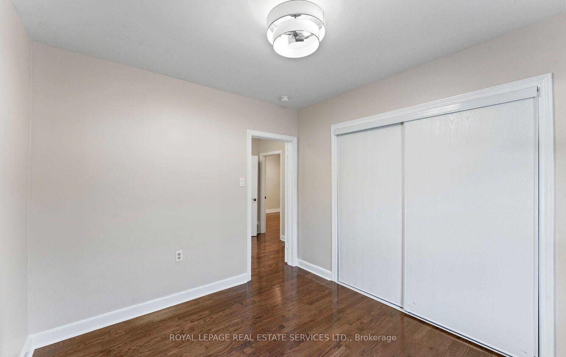 Photo 12 of 90 Silverhill Drive, Etobicoke, Islington-City Centre West — HOMEH