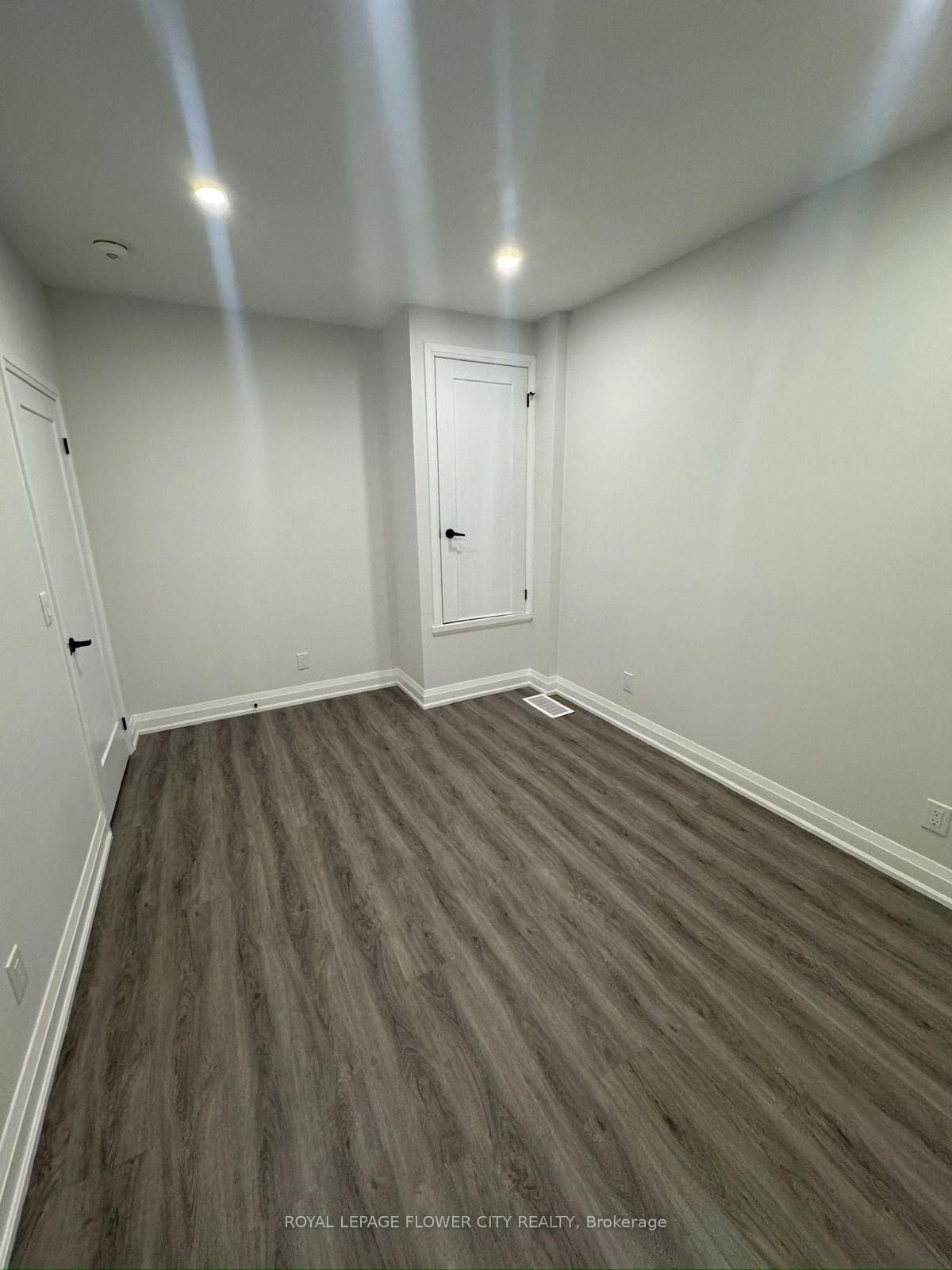 Photo 7 of Unit #Upper, 414 Perth Avenue, Toronto, Dovercourt-Wallace Emerson-Junction — HOMEH
