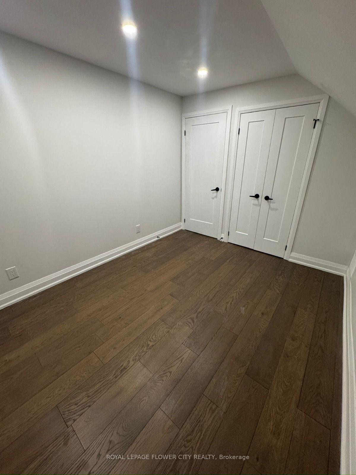 Photo 11 of Unit #Upper, 414 Perth Avenue, Toronto, Dovercourt-Wallace Emerson-Junction — HOMEH