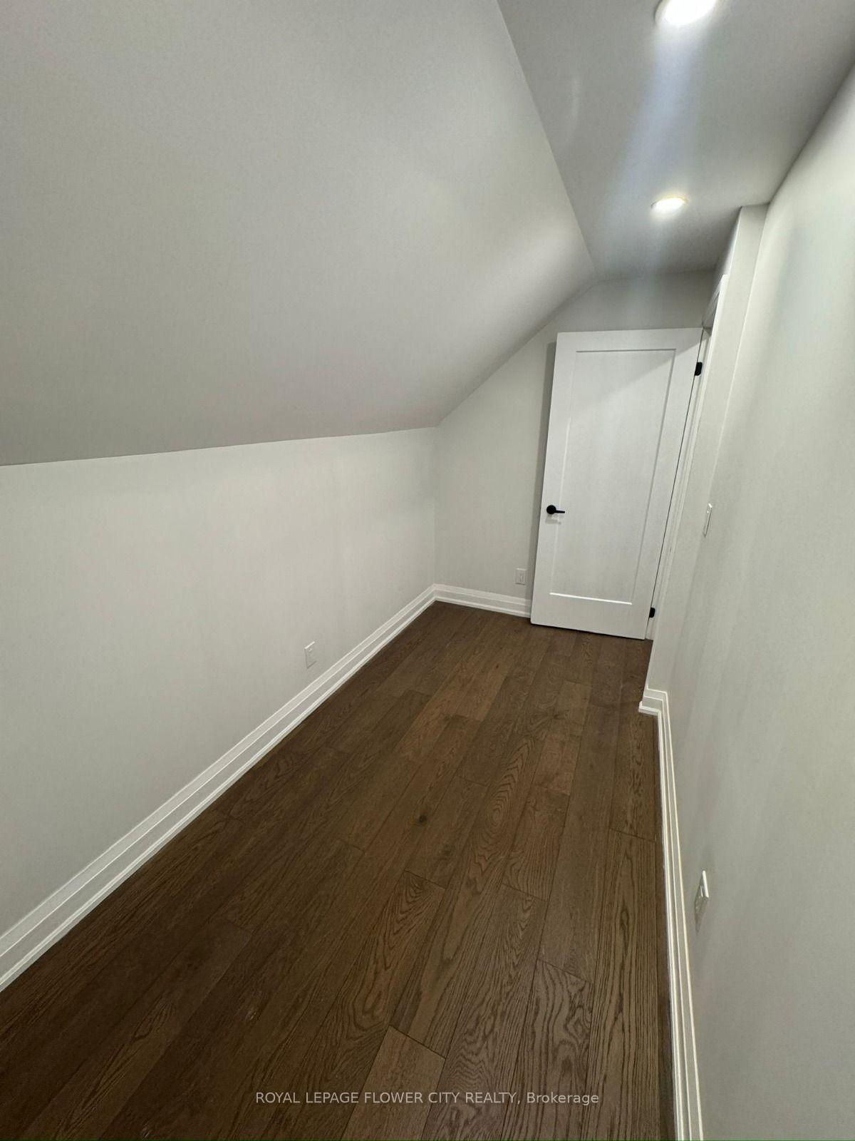 Photo 14 of Unit #Upper, 414 Perth Avenue, Toronto, Dovercourt-Wallace Emerson-Junction — HOMEH