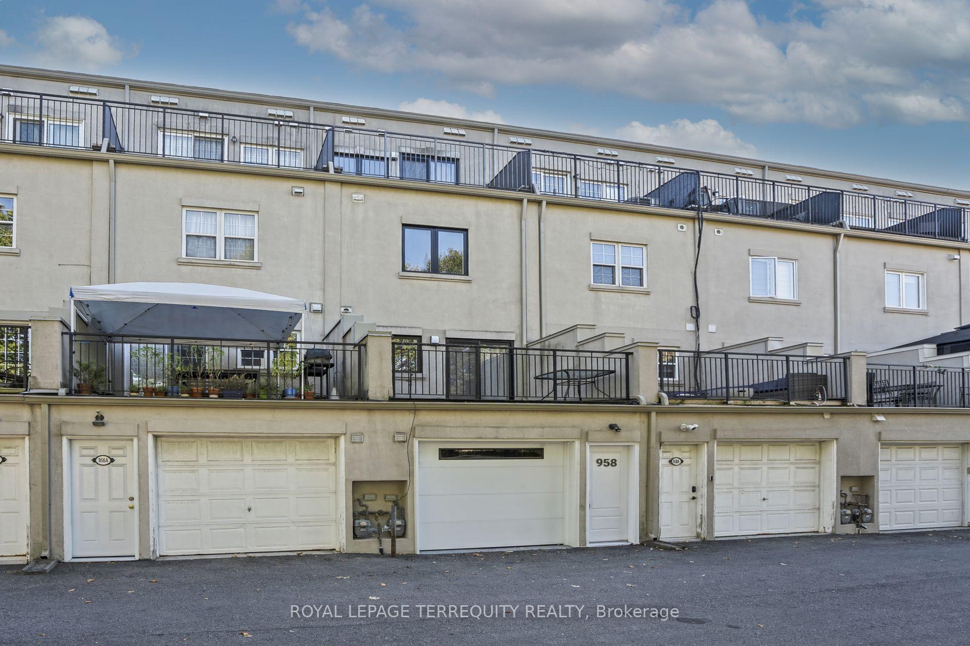 Photo 2 of 958 The Queensway, Etobicoke, Stonegate-Queensway — HOMEH