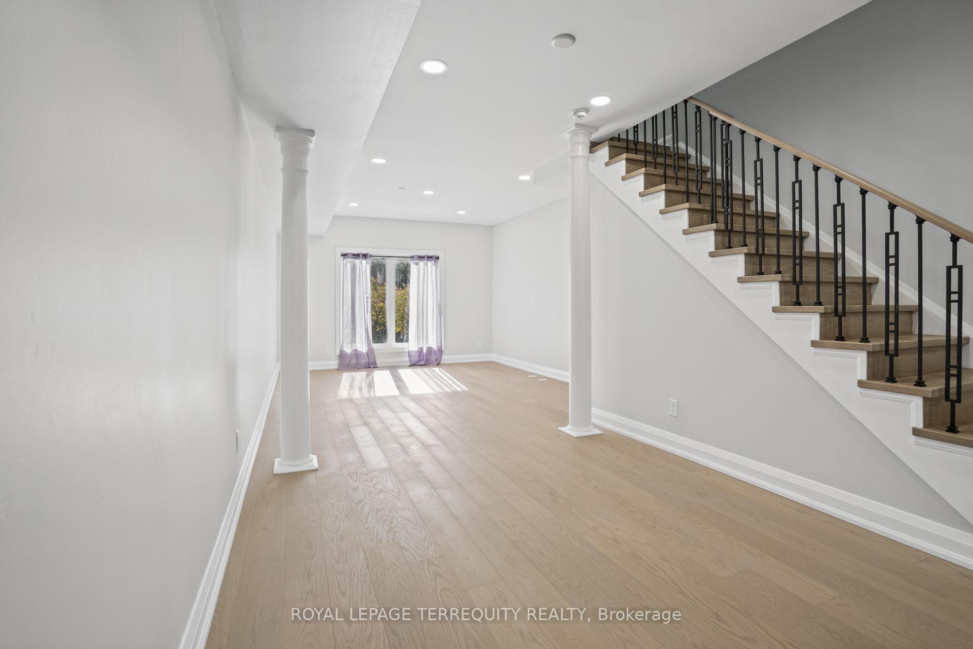 Photo 9 of 958 The Queensway, Etobicoke, Stonegate-Queensway — HOMEH