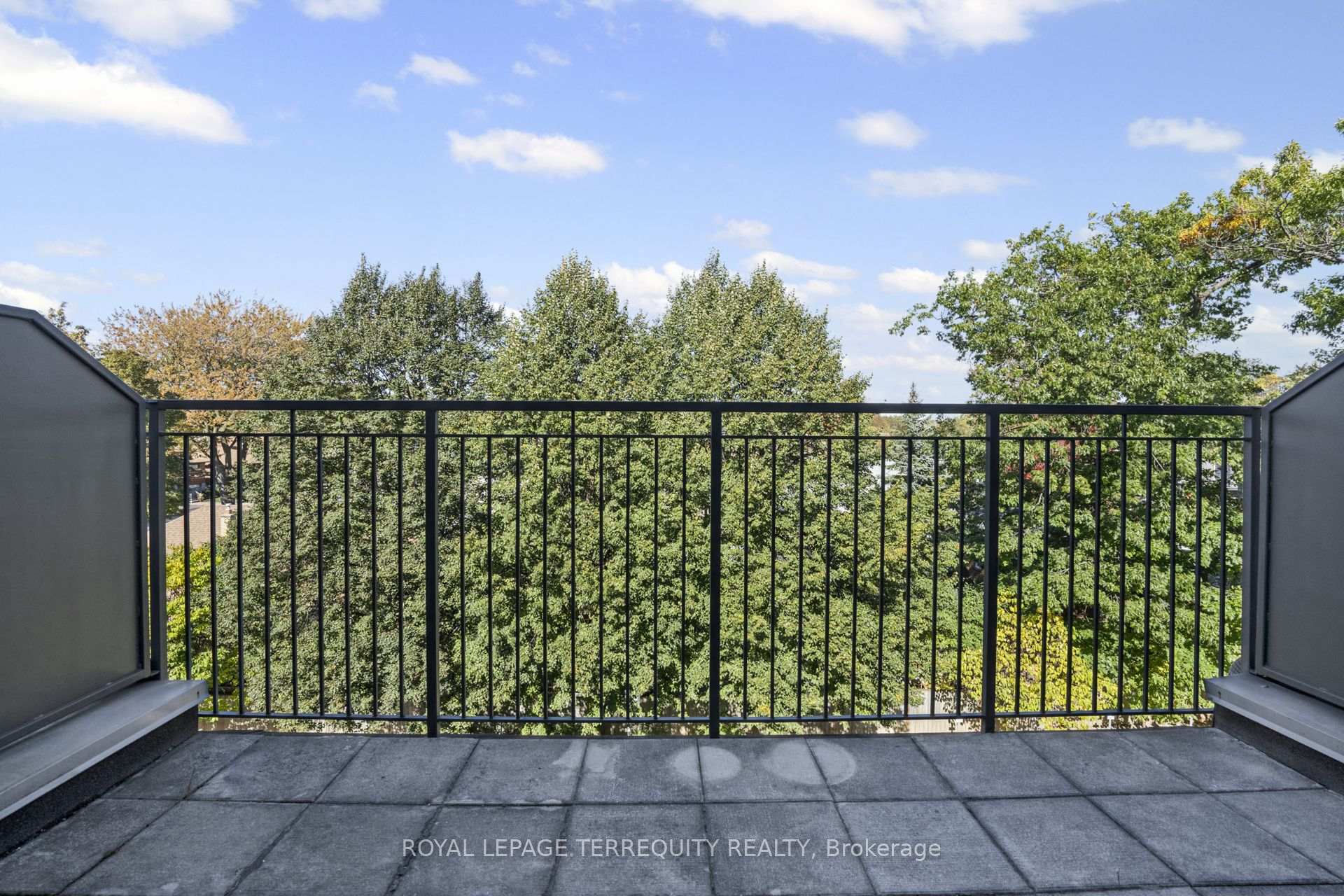 Photo 18 of 958 The Queensway, Etobicoke, Stonegate-Queensway — HOMEH