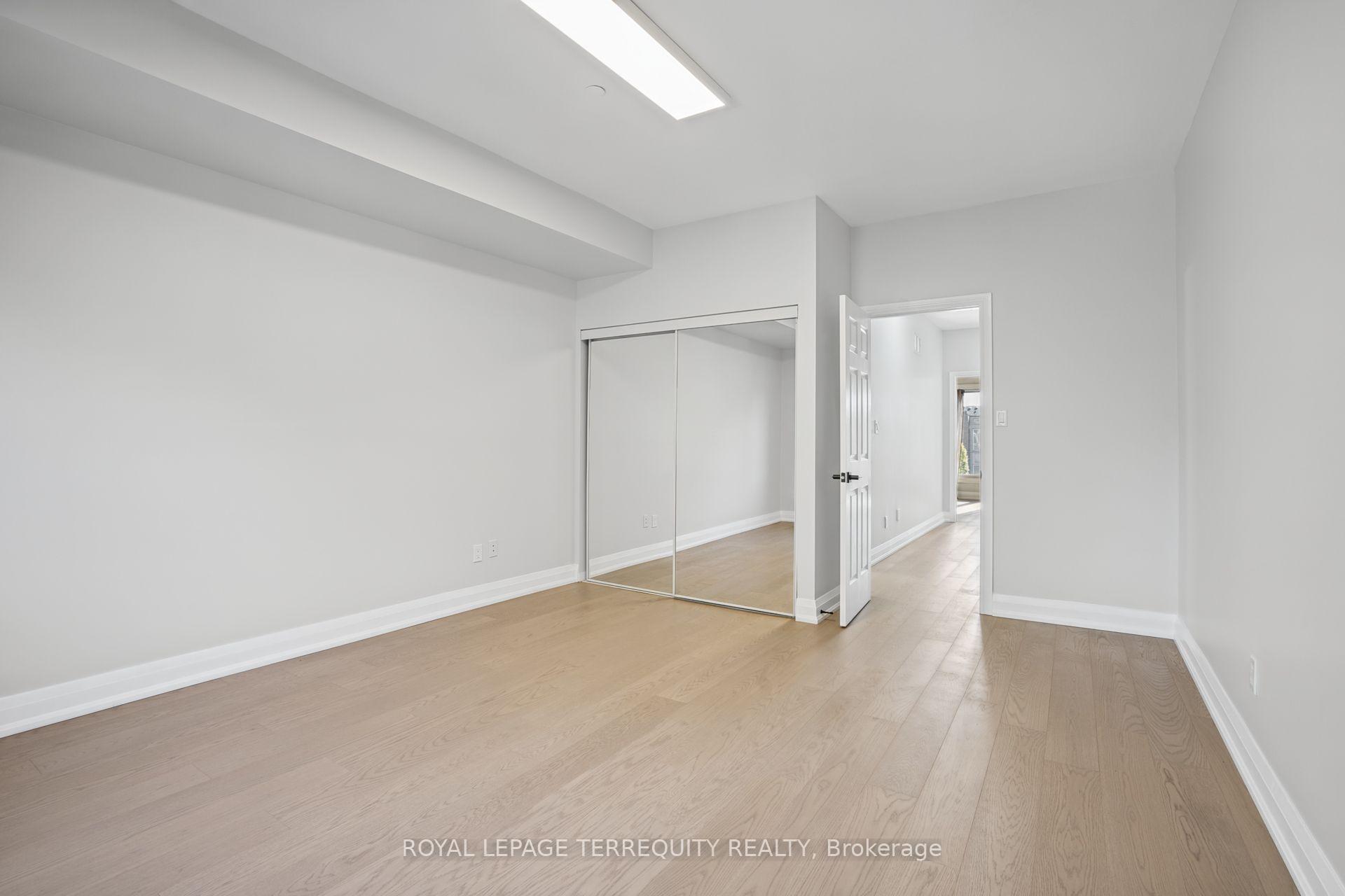 Photo 27 of 958 The Queensway, Etobicoke, Stonegate-Queensway — HOMEH
