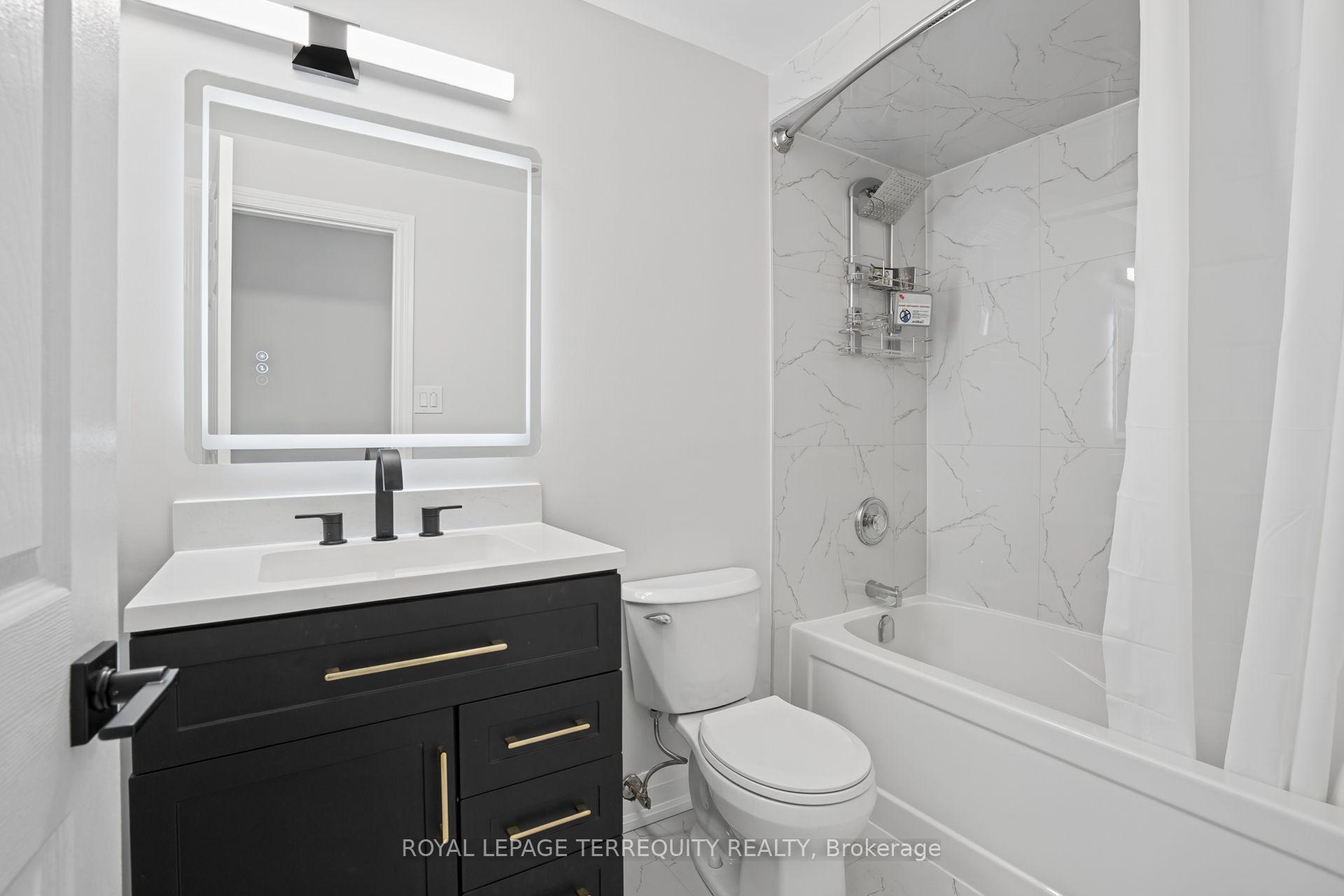 Photo 29 of 958 The Queensway, Etobicoke, Stonegate-Queensway — HOMEH