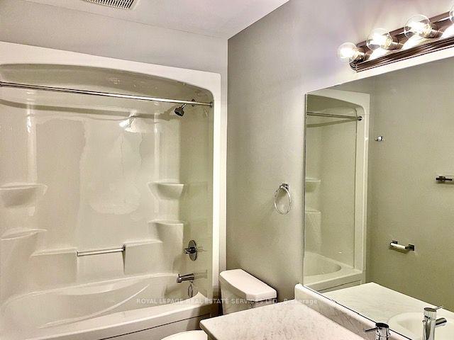 Photo 5 of 179 Rockledge Drive, Hamilton, Rymal — HOMEH